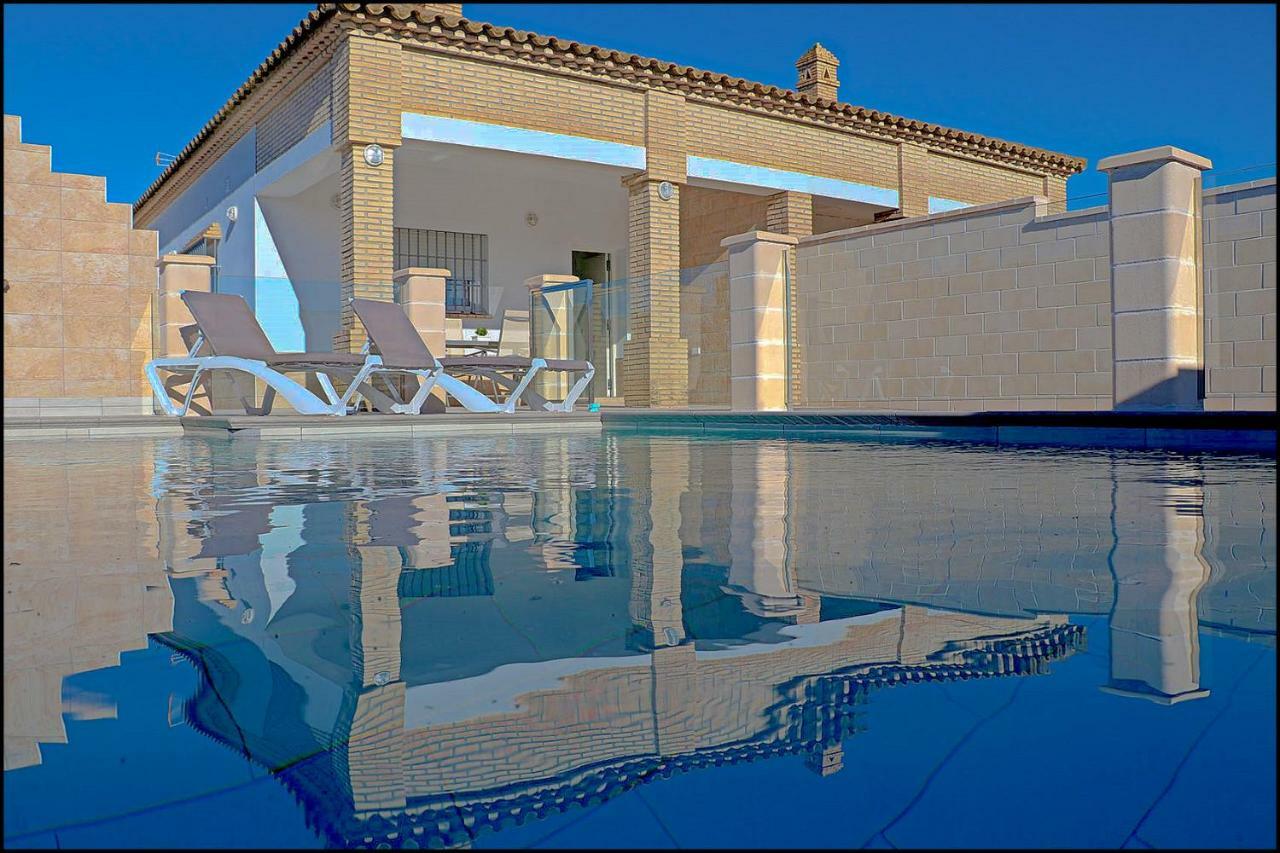 Chalet Penuelas Con Piscina Conil De La Frontera Exteriör bild